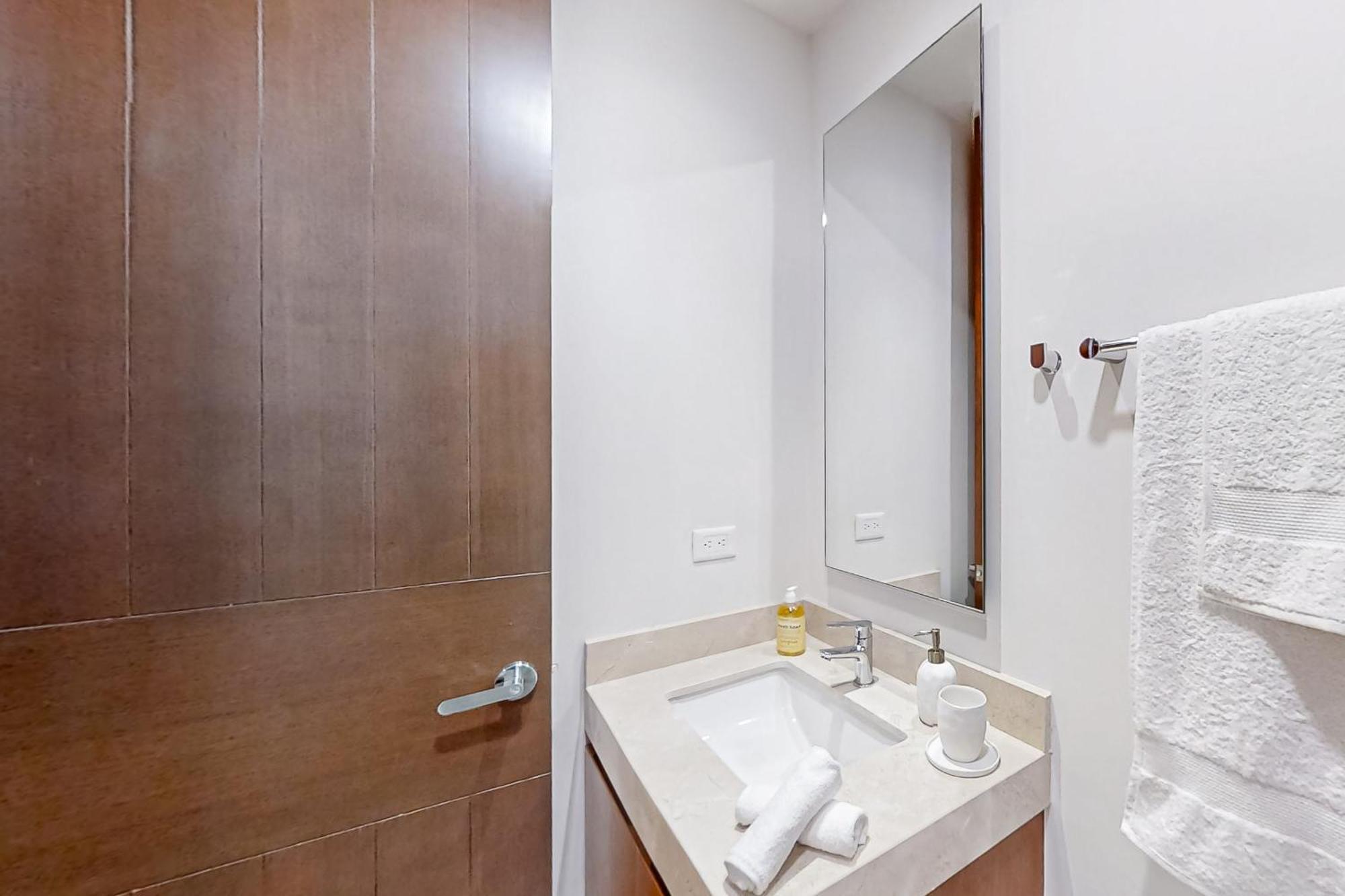 Seaside Serenity Retreat At Nhoa Apartment